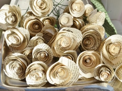 Wiring paper roses